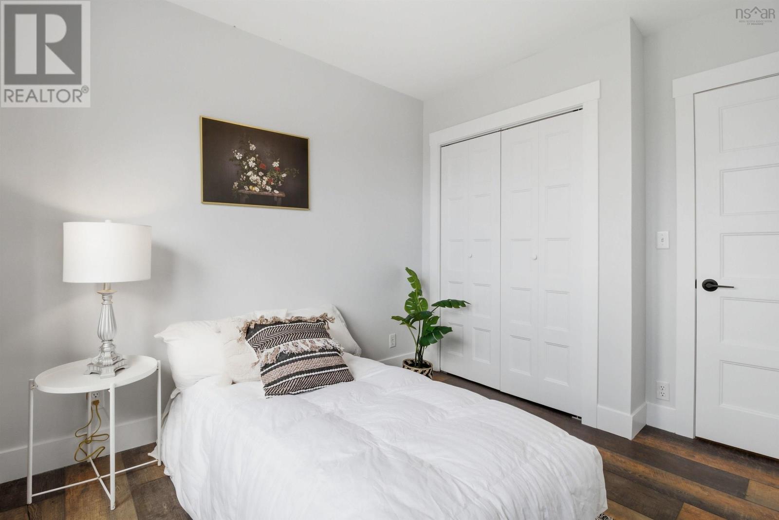 Property 22 of 43 of 78 Joffre Street