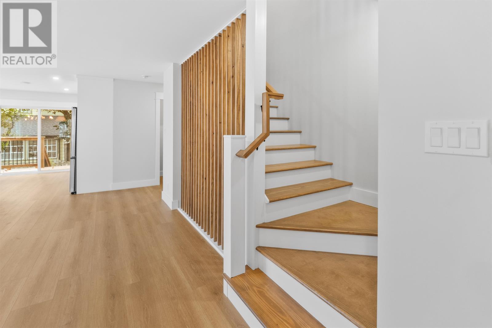 366 Oak Avenue - 25