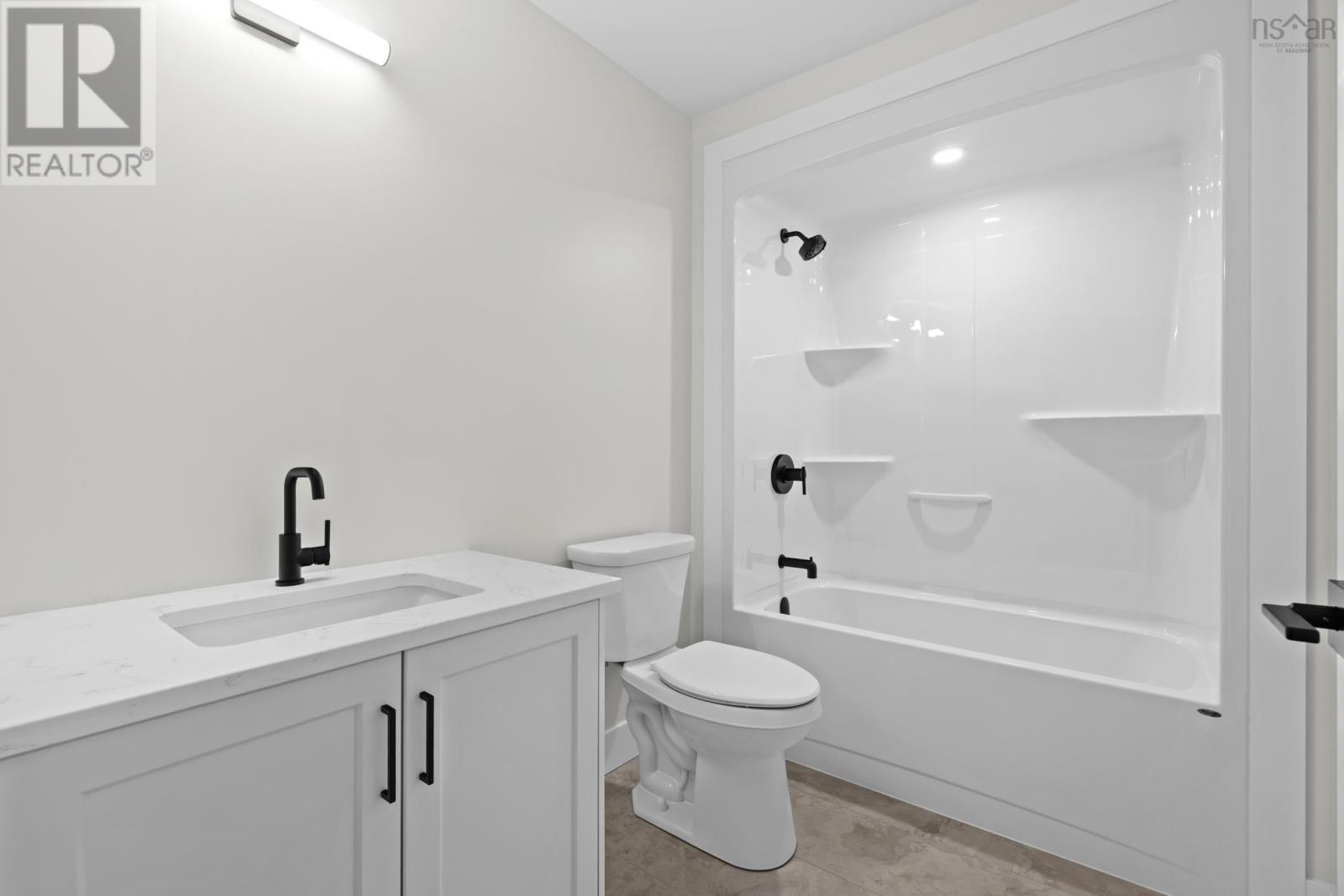 Property 40 of 46 of Lot 403 305 Everwood Avenue