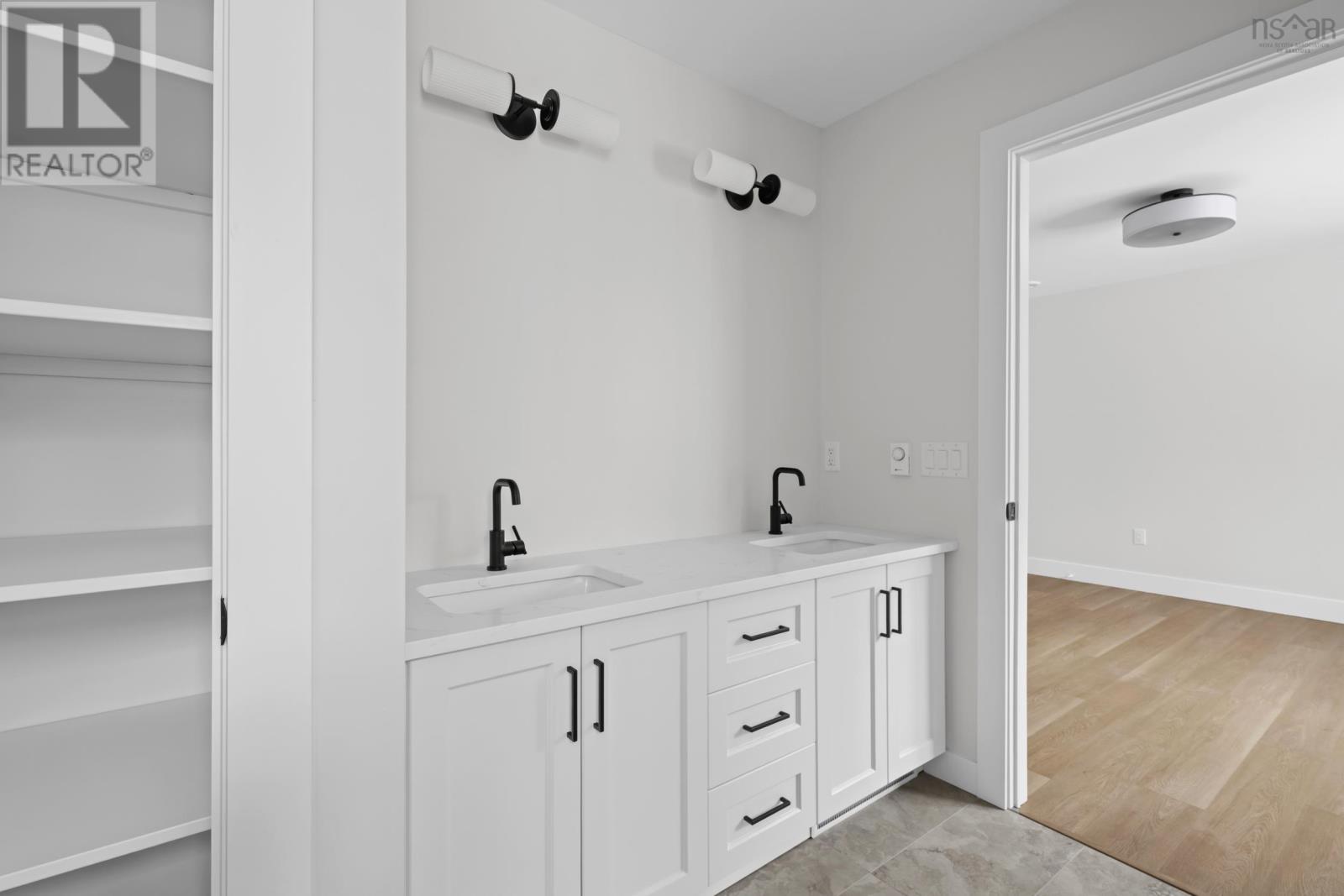 Property 32 of 46 of Lot 403 305 Everwood Avenue