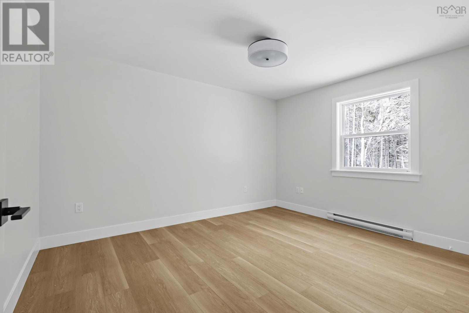 Property 38 of 46 of Lot 403 305 Everwood Avenue