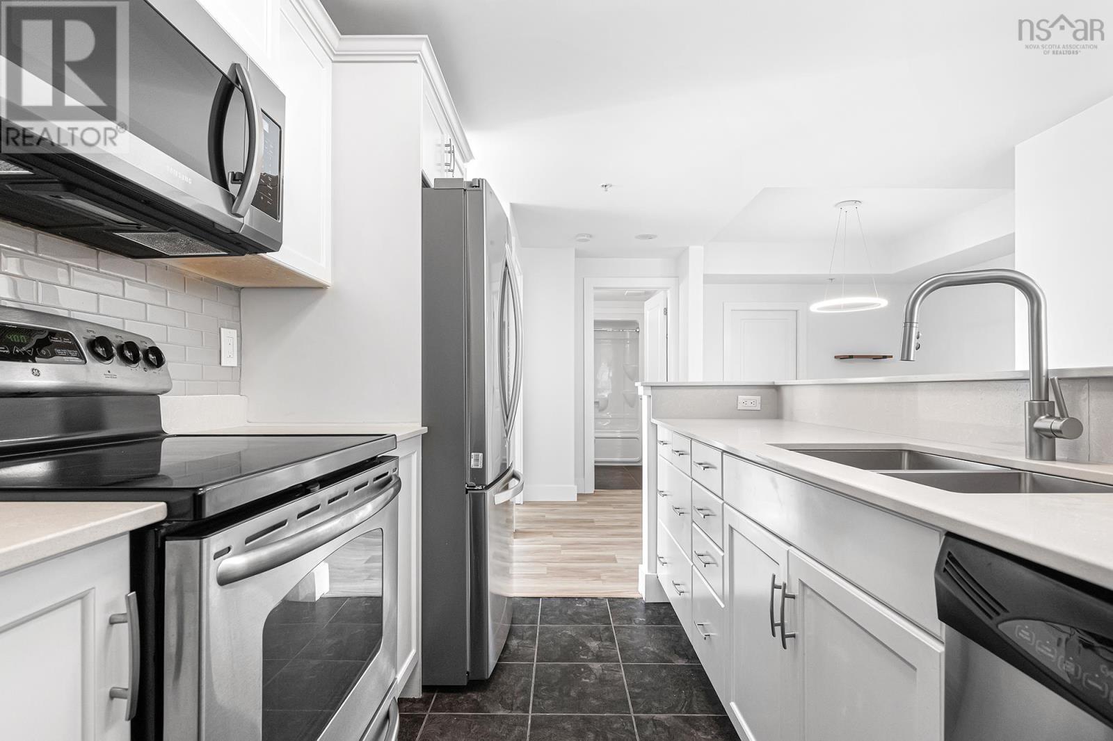 Property 8 of 30 of 910 60 Walter Havill Drive