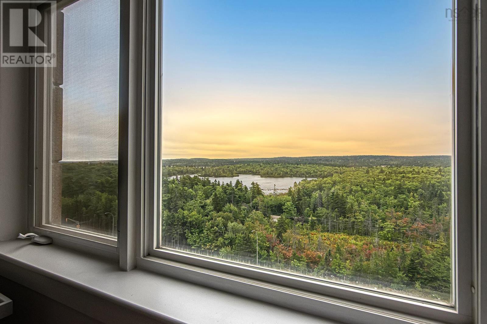 Property 25 of 30 of 910 60 Walter Havill Drive