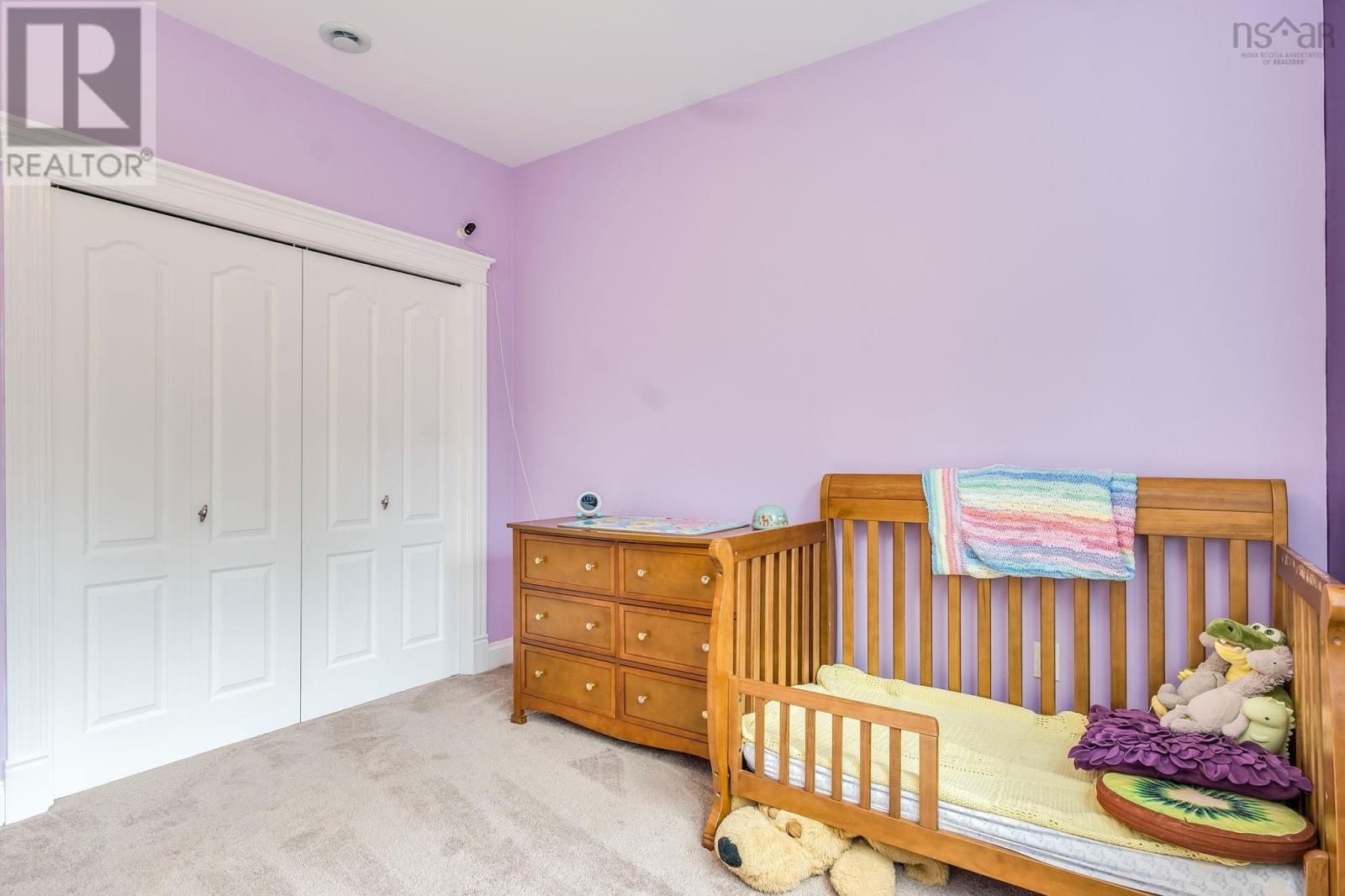 Property 26 of 45 of 86 Sloane Court