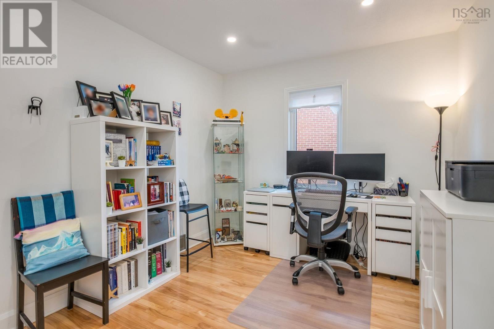 Property 17 of 50 of 3160 Veith Street