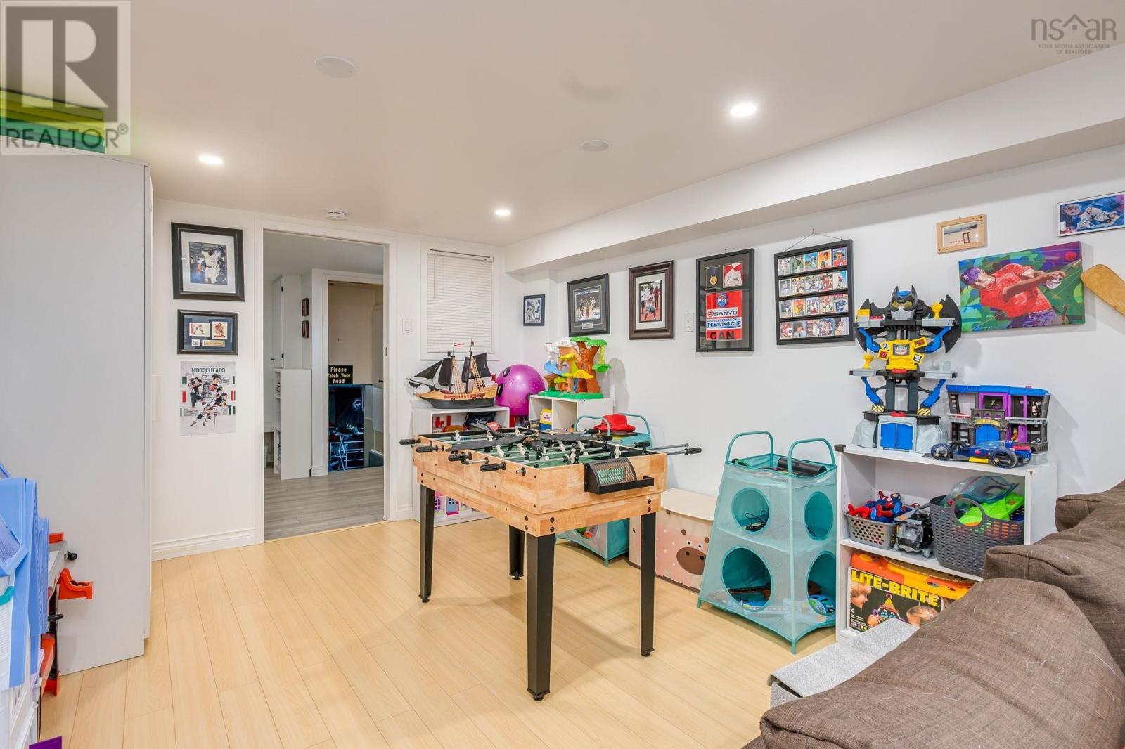 Property 32 of 50 of 3160 Veith Street