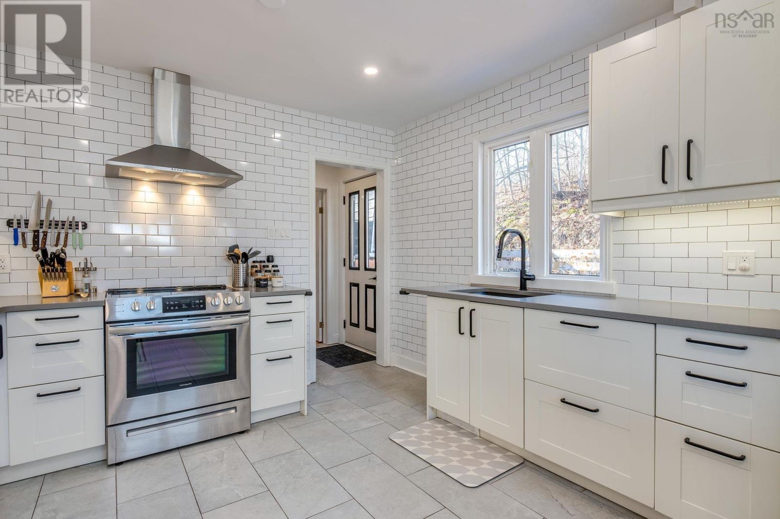 Property 10 of 50 of 3160 Veith Street