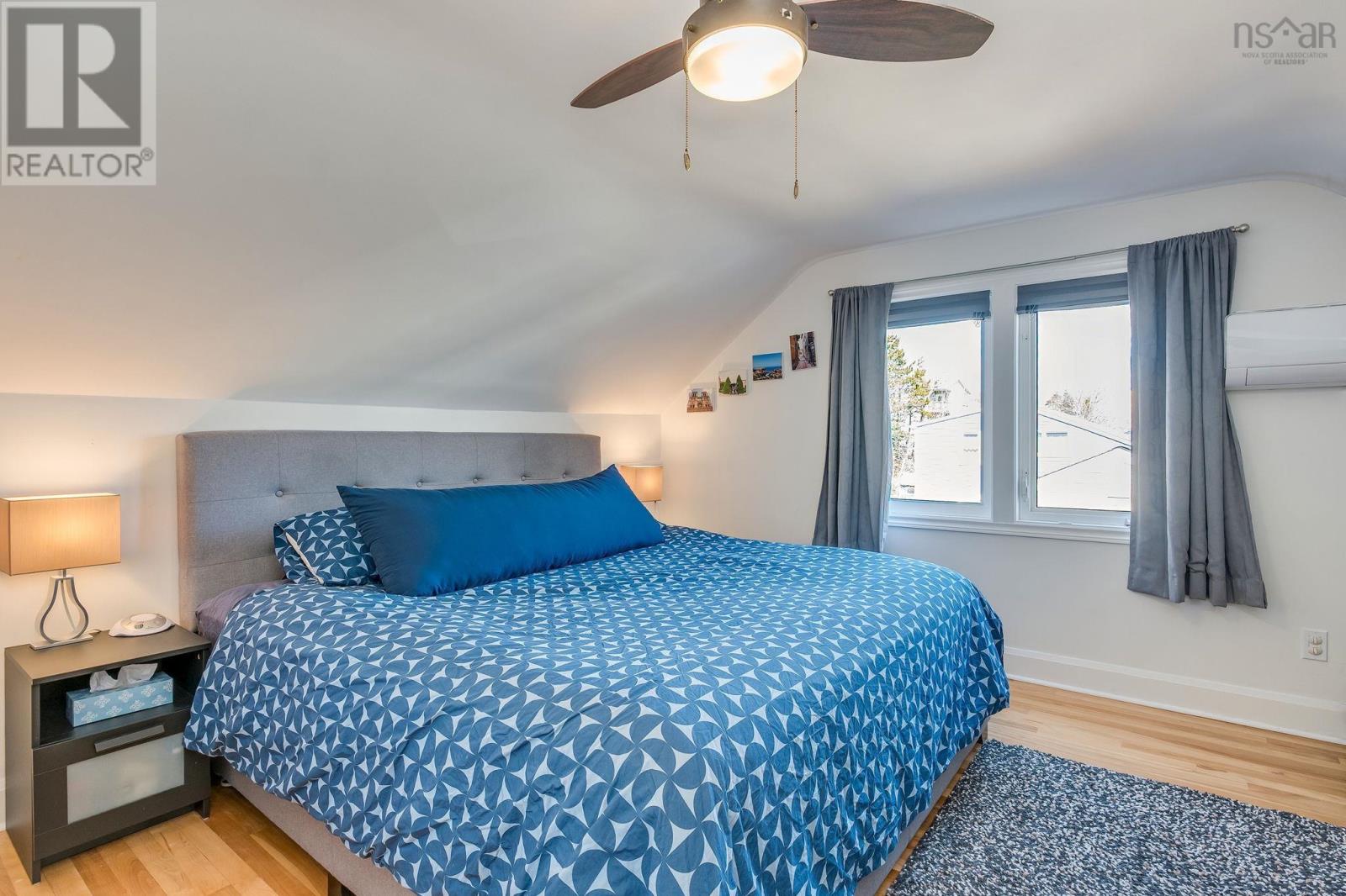 Property 23 of 50 of 3160 Veith Street