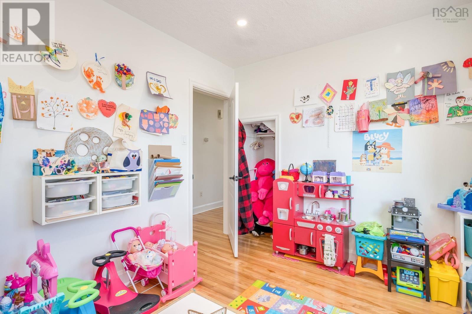 Property 21 of 50 of 3160 Veith Street