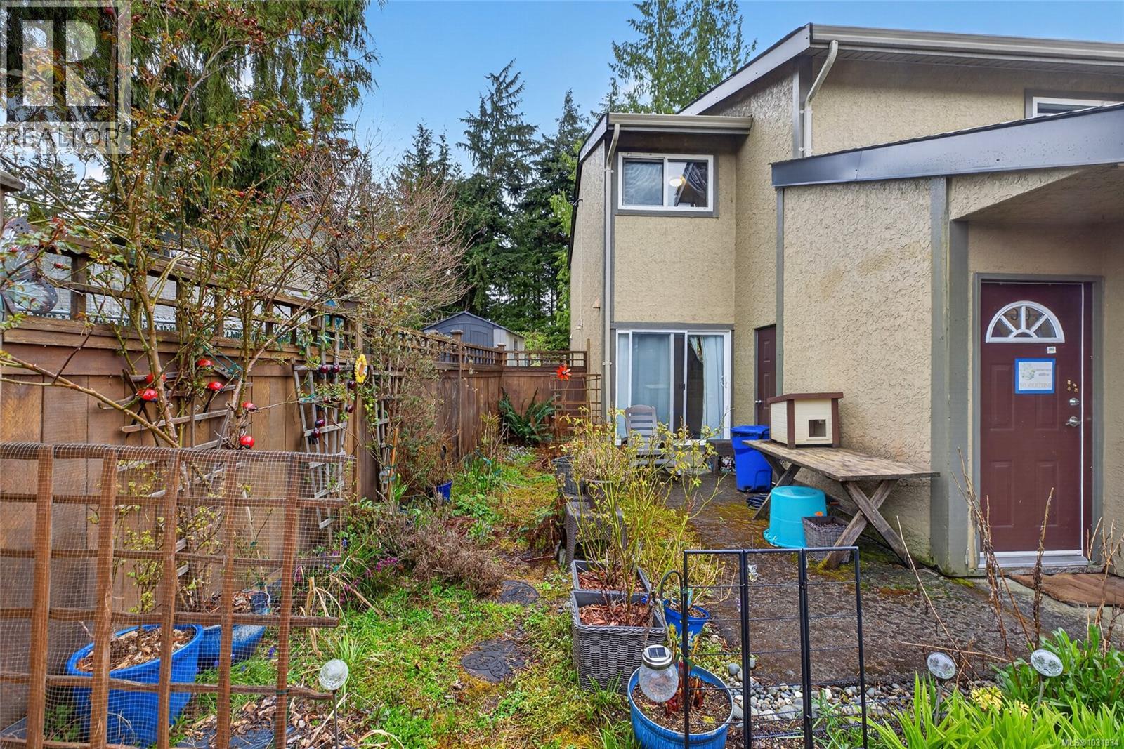 #9 9130 GRANVILLE ST - Image 2