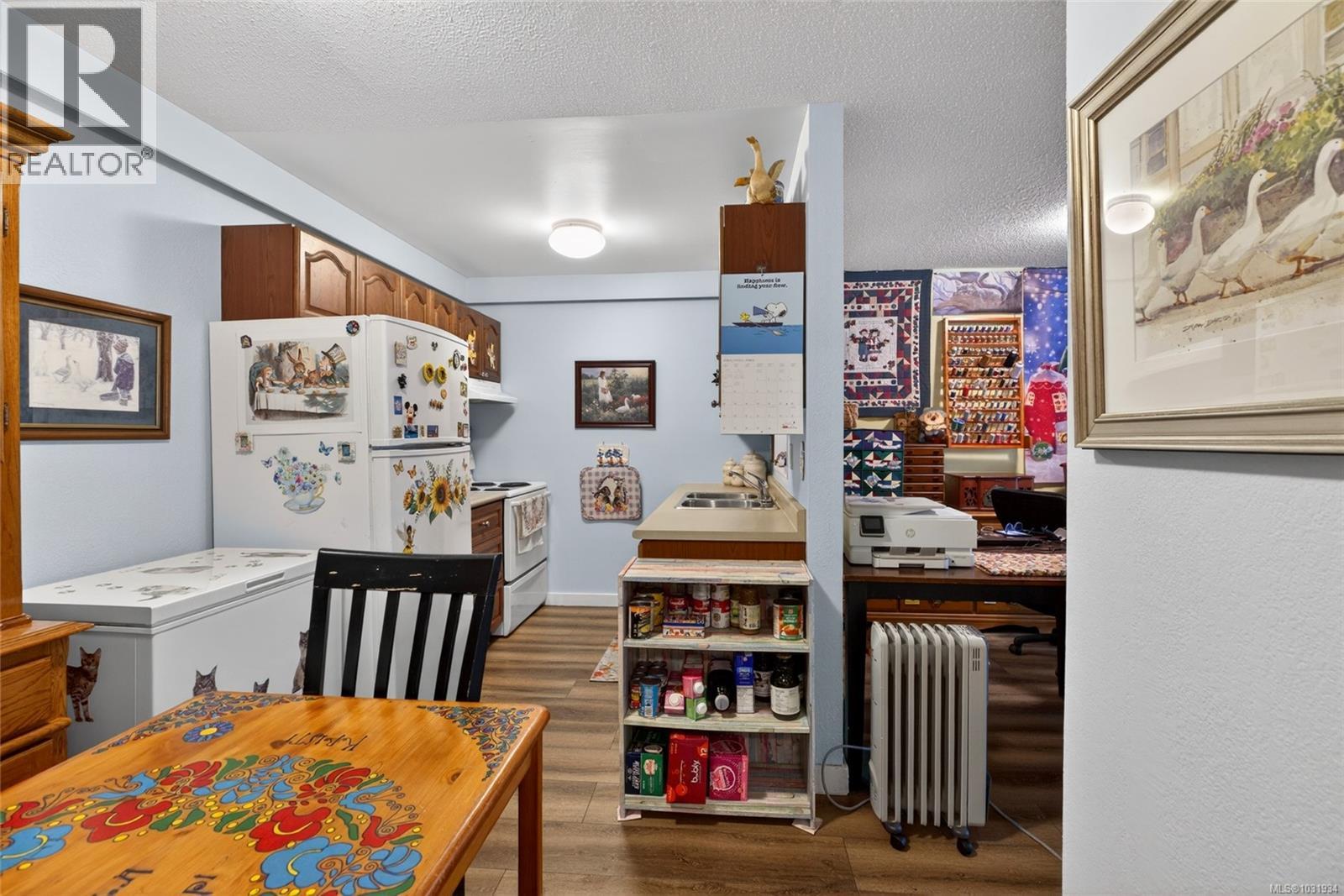 #9 9130 GRANVILLE ST - 20