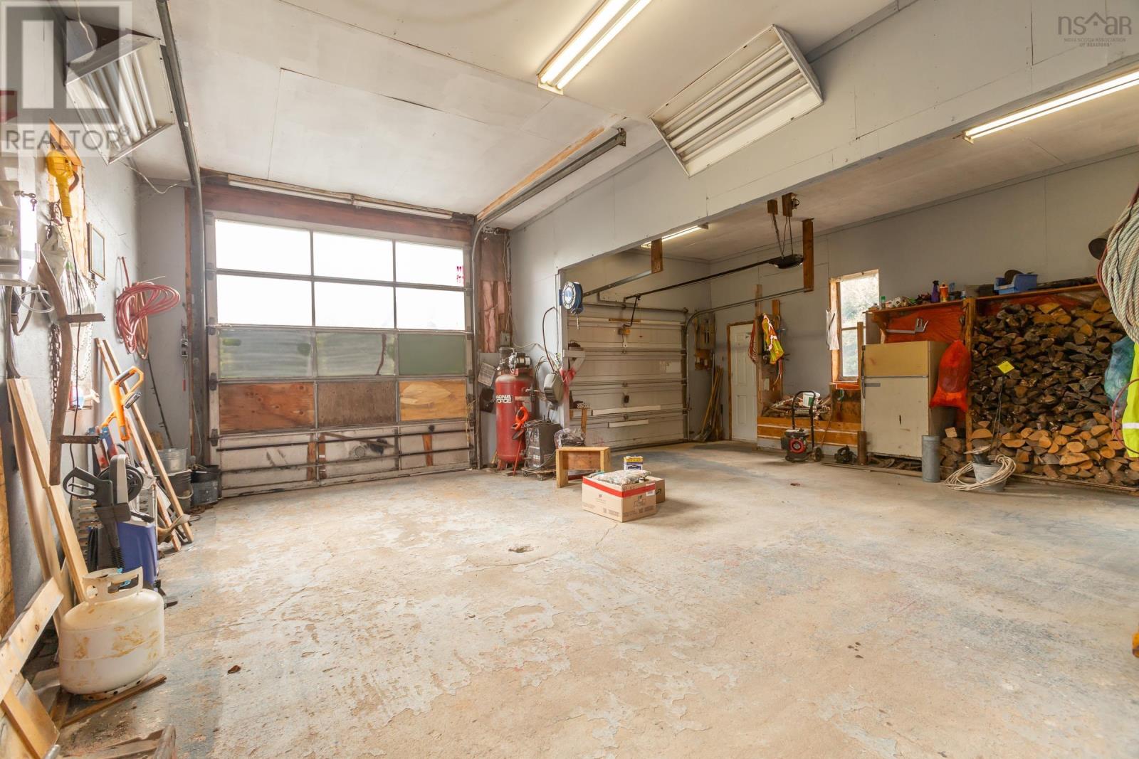 Property 33 of 49 of 144 Fraser Road