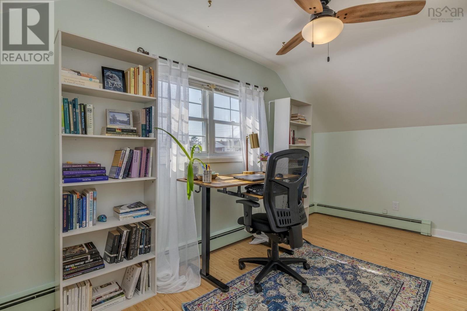 Property 23 of 45 of 18 Devon Crescent