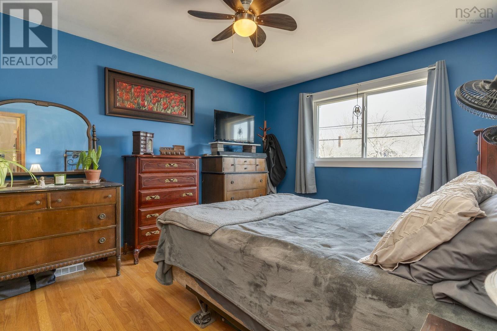 Property 23 of 50 of 105 Chappell Street NW