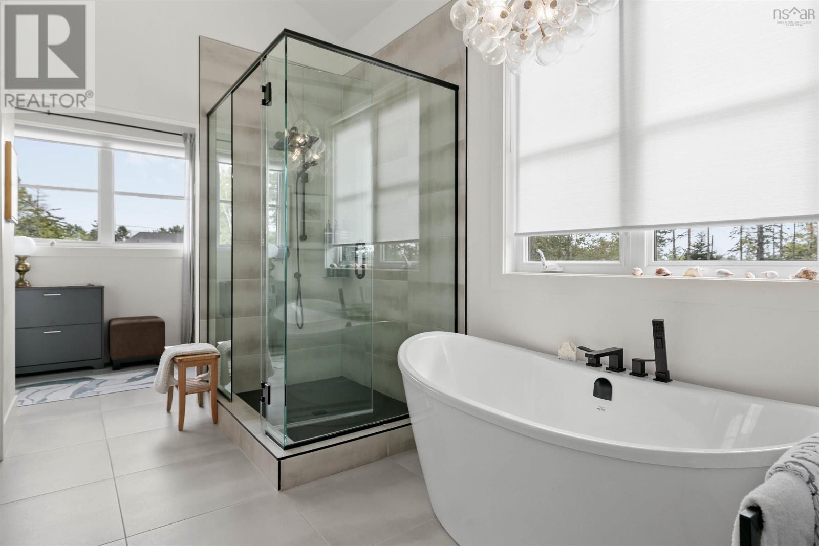 Property 22 of 49 of 48 Heatherton Crescent