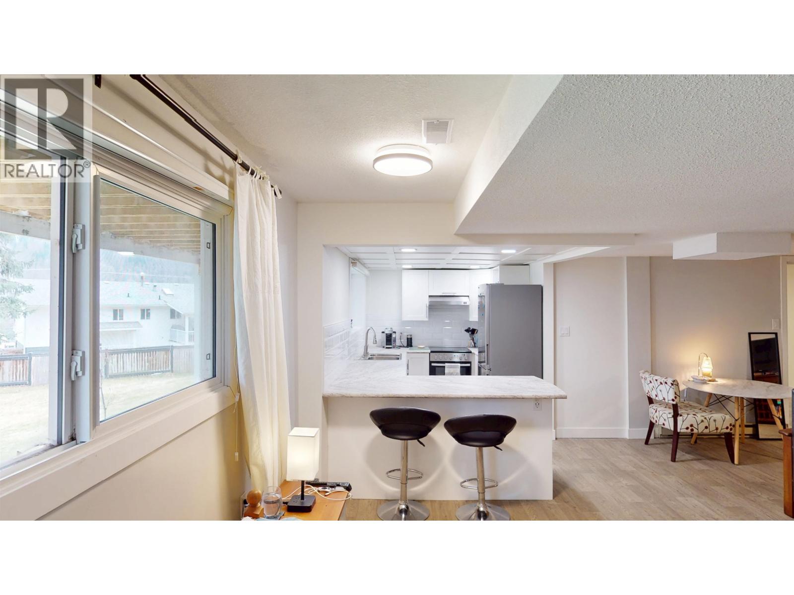 140 LEONARD STREET - 28