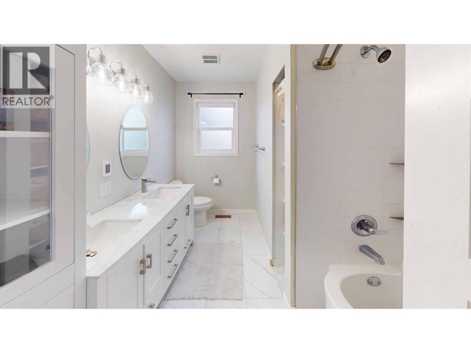 140 LEONARD STREET - 18