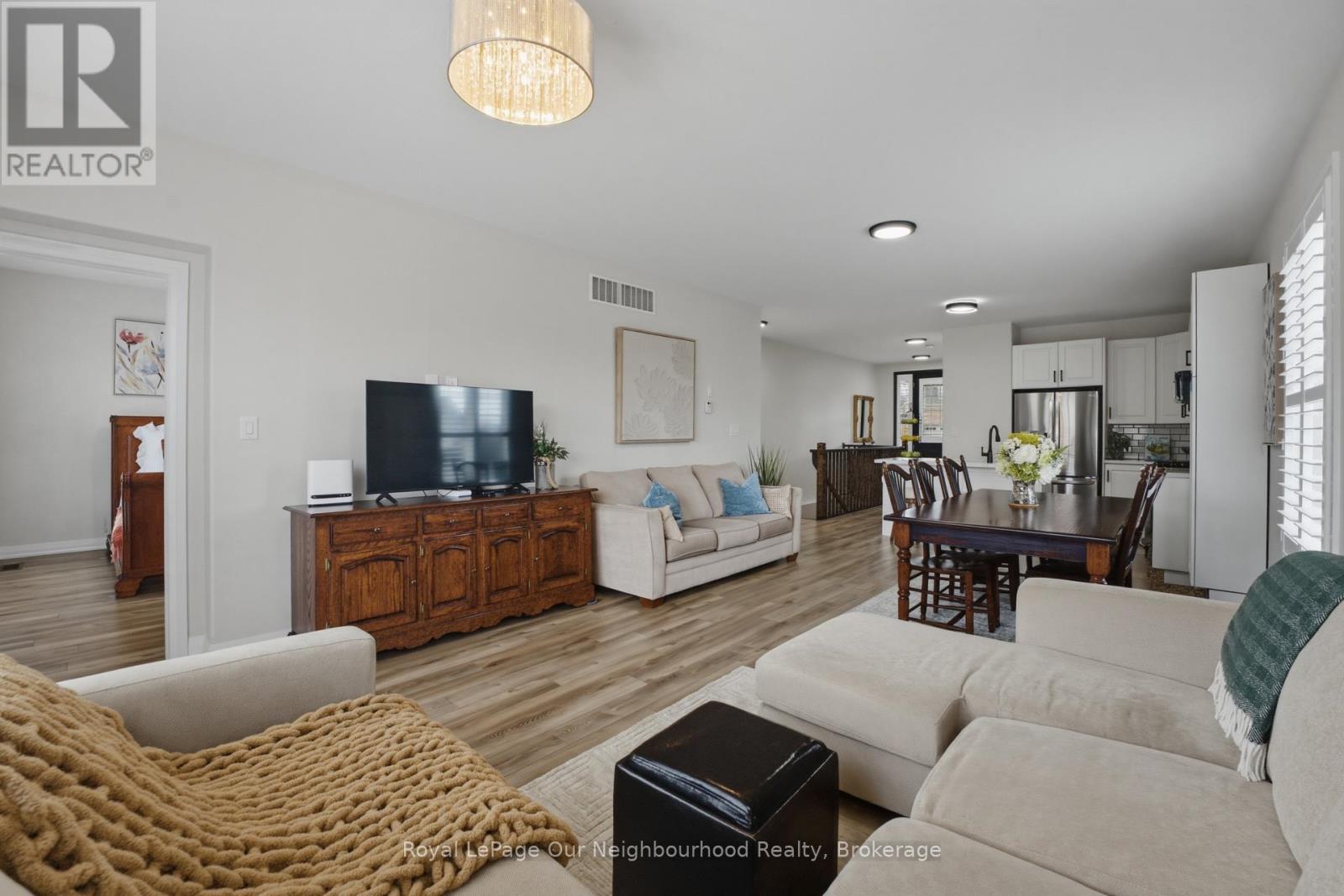 6 FAIRHURST STREET - 13