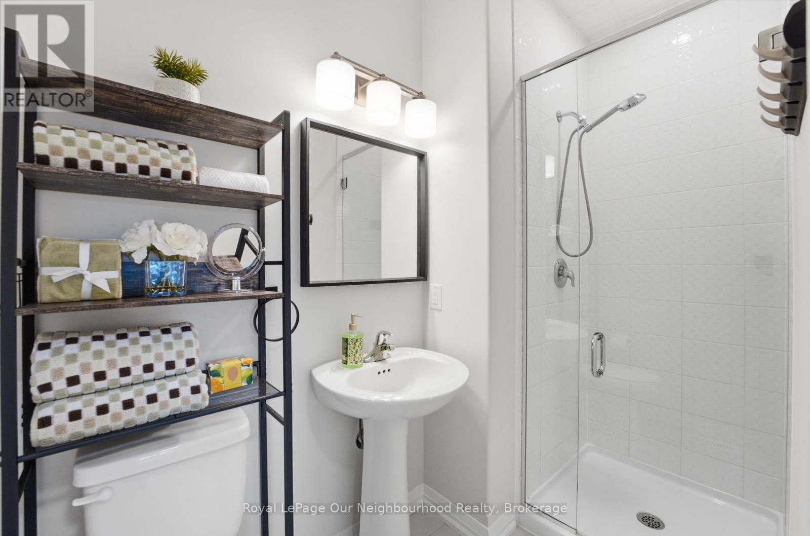 6 FAIRHURST STREET - 17