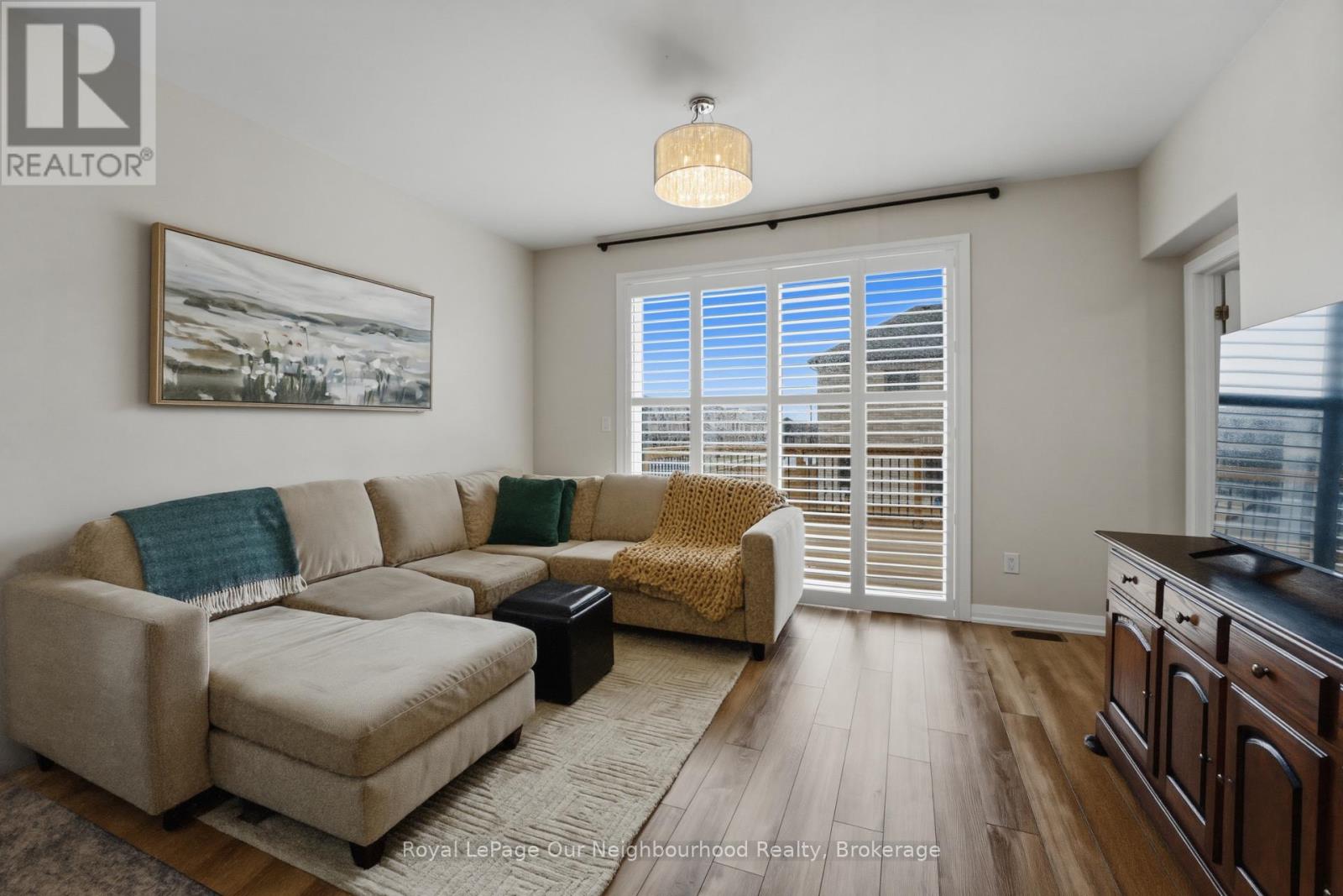 6 FAIRHURST STREET - 9
