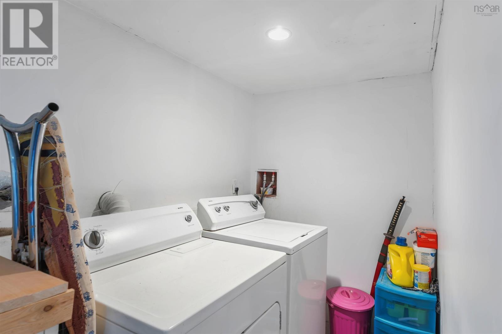 Property 19 of 25 of 1793 Morden Road