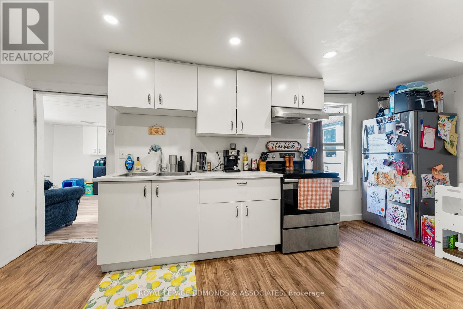 388 MURRAY STREET — photo 37