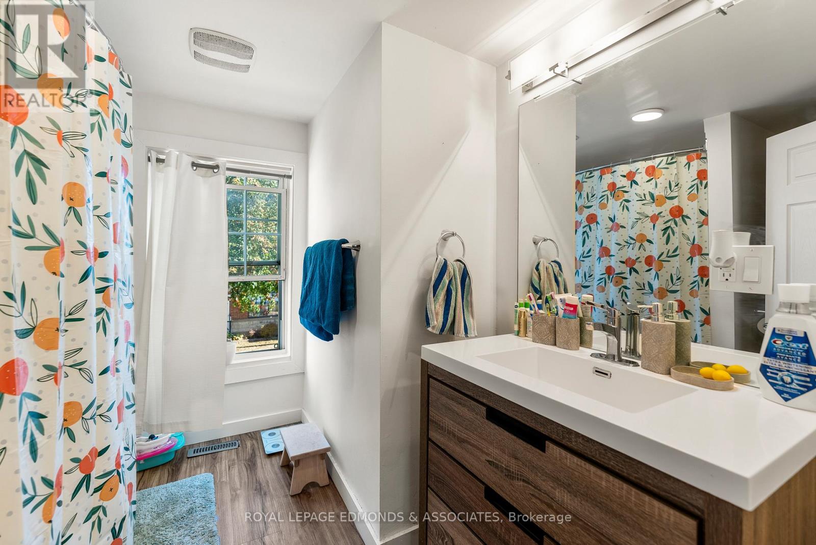 388 MURRAY STREET — photo 39