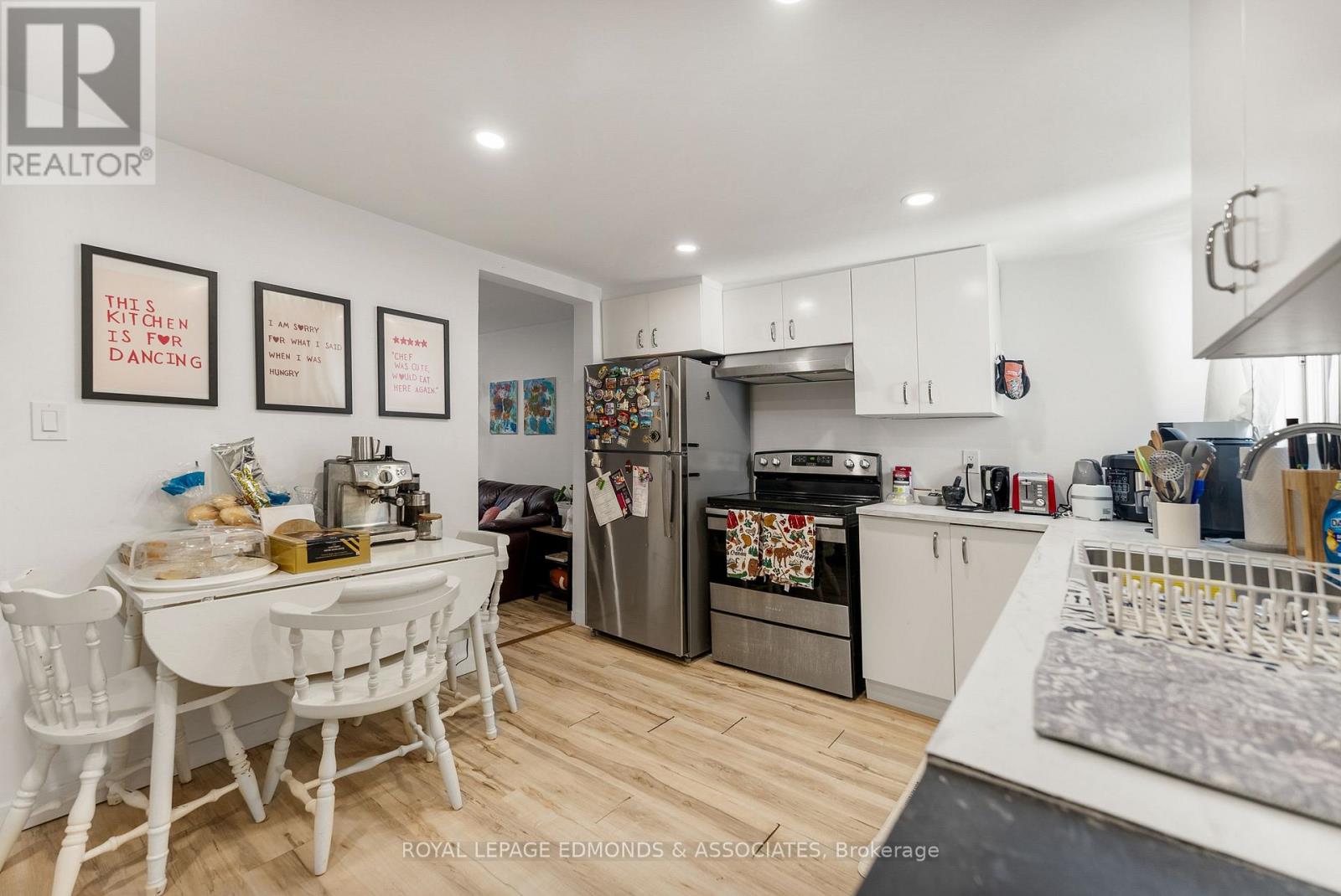 388 MURRAY STREET — photo 46