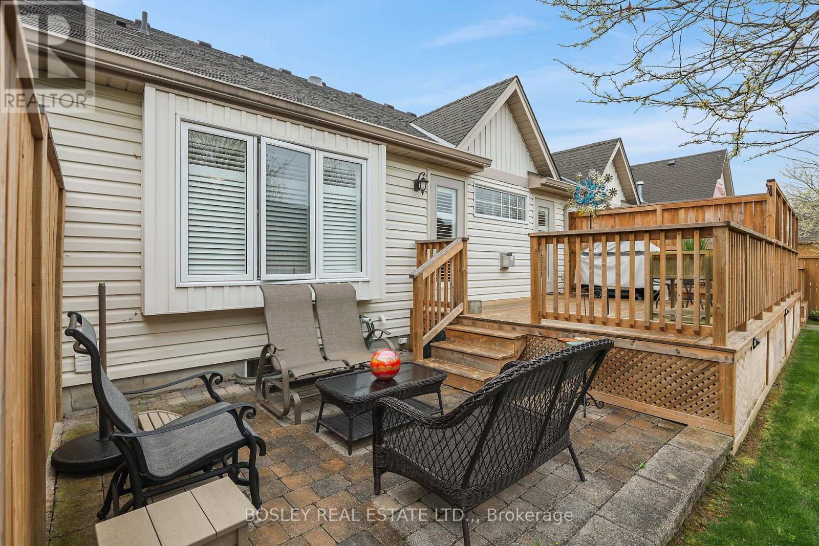 #3 21 LORETTA DRIVE W - 24