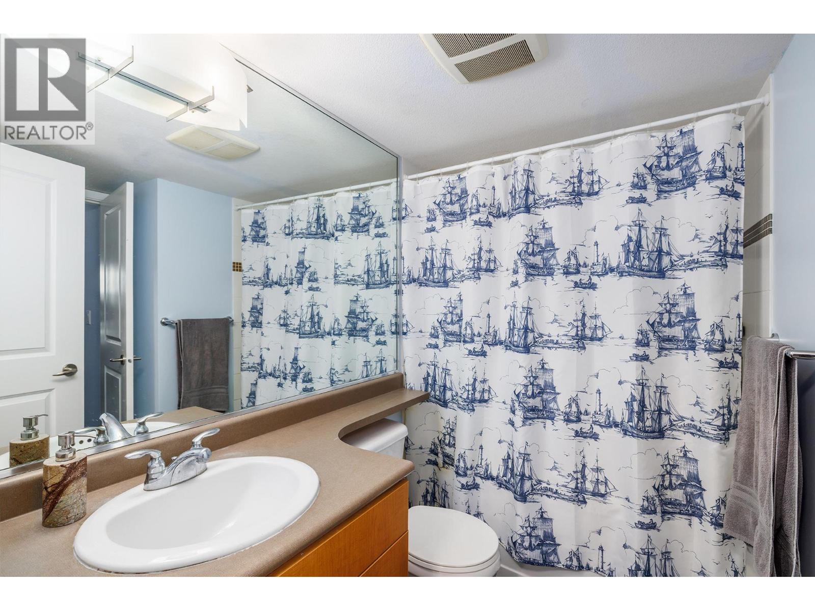 206 555 Yates Road, Kelowna