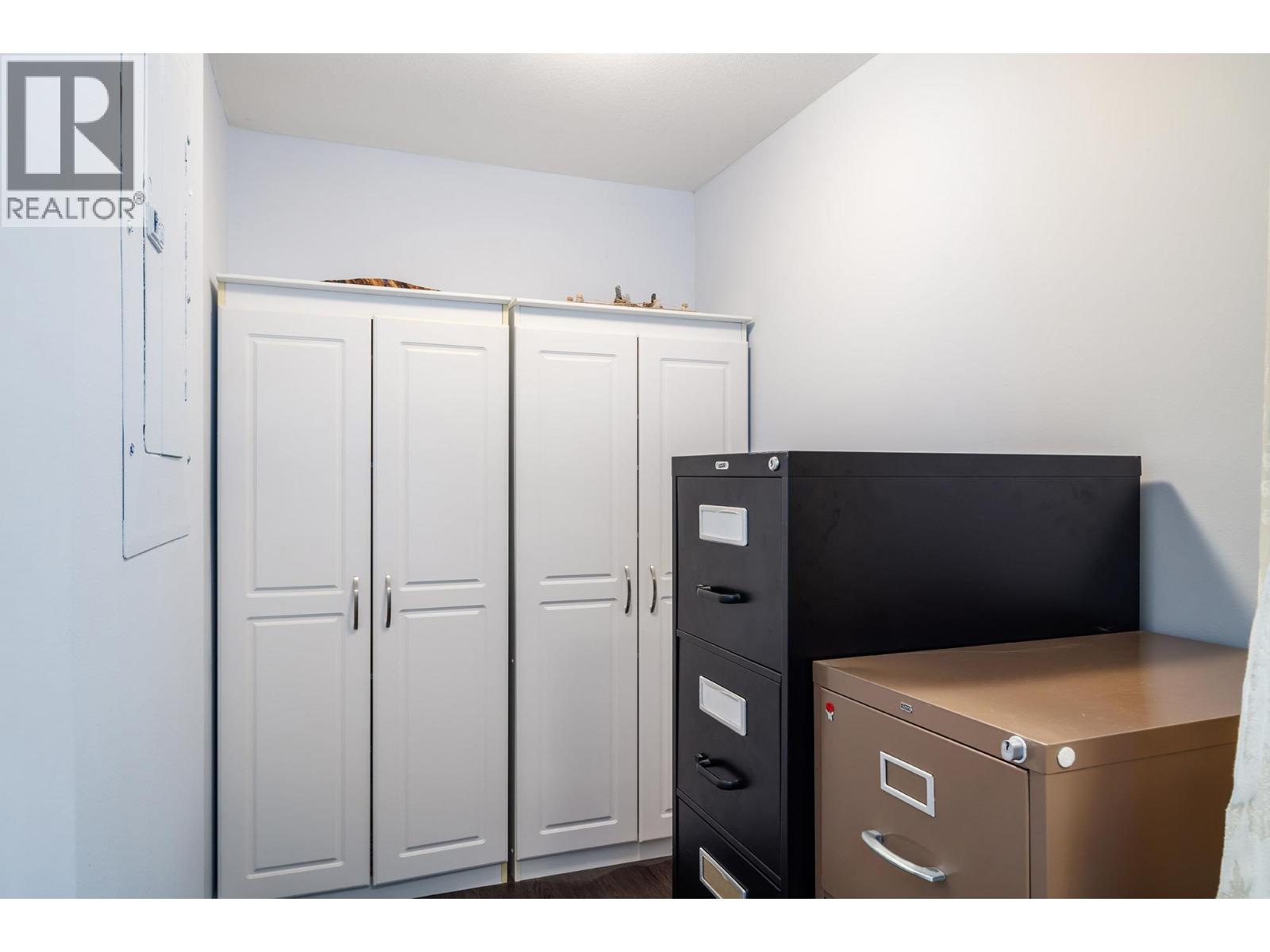 206 555 Yates Road, Kelowna