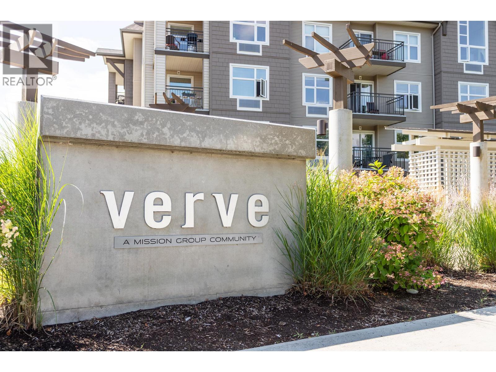 206 555 Yates Road, Kelowna