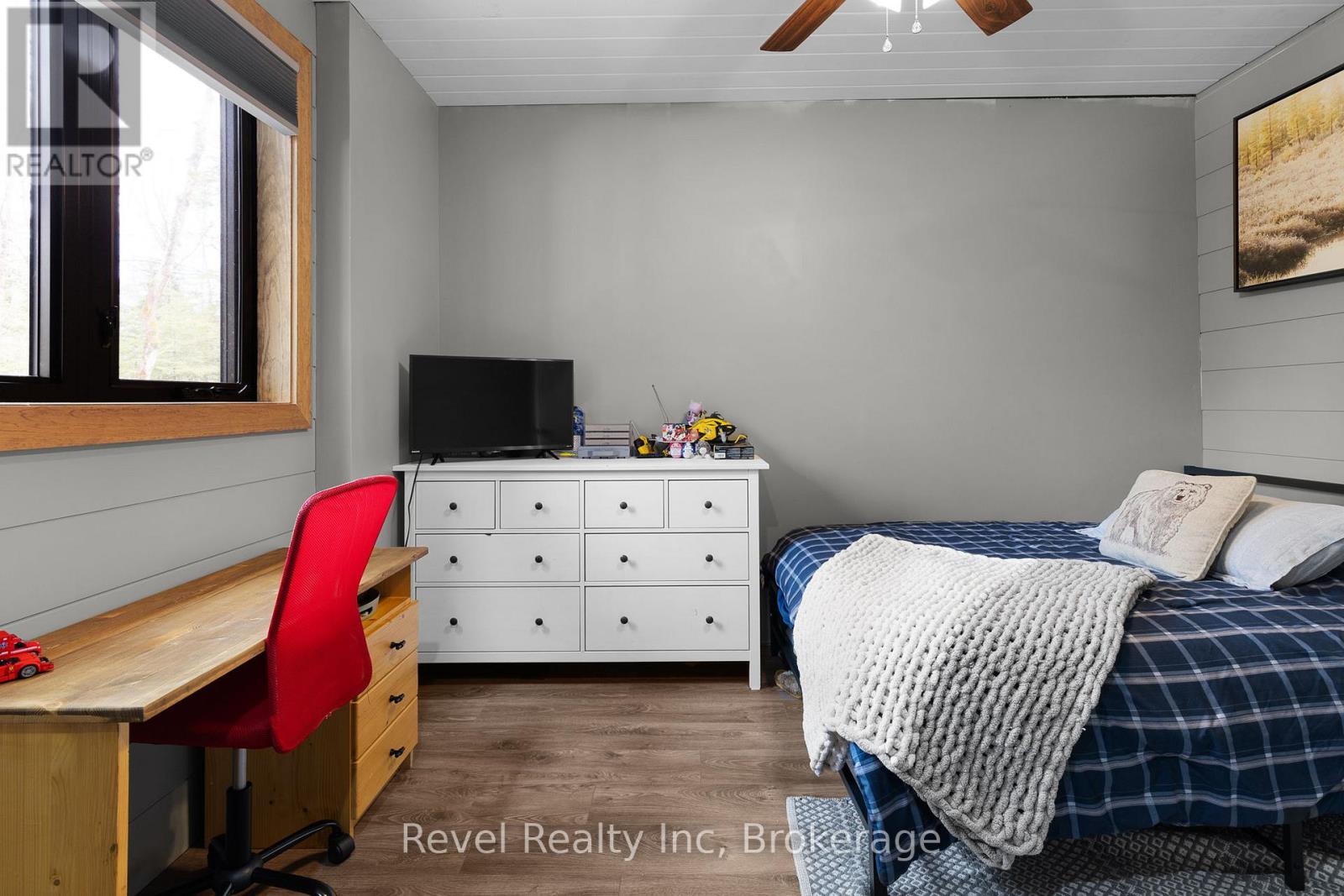 Lower Level Bedroom 1