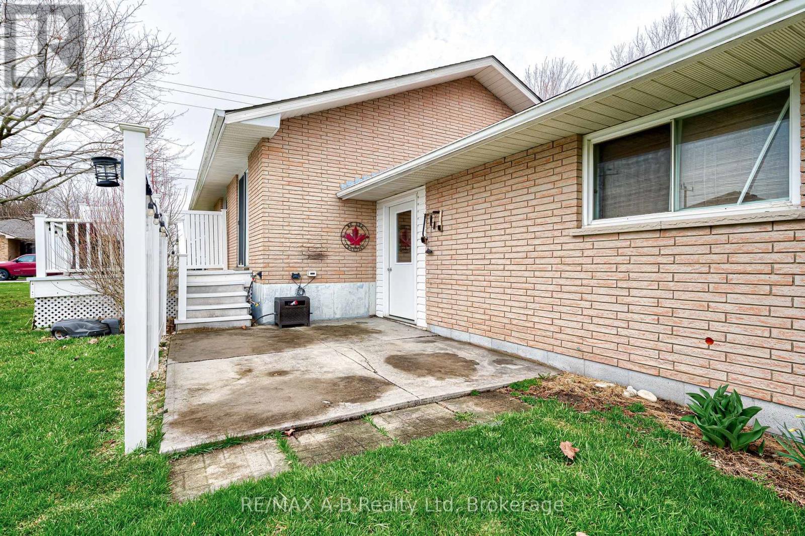 50 ALBERT STREET — photo 41
