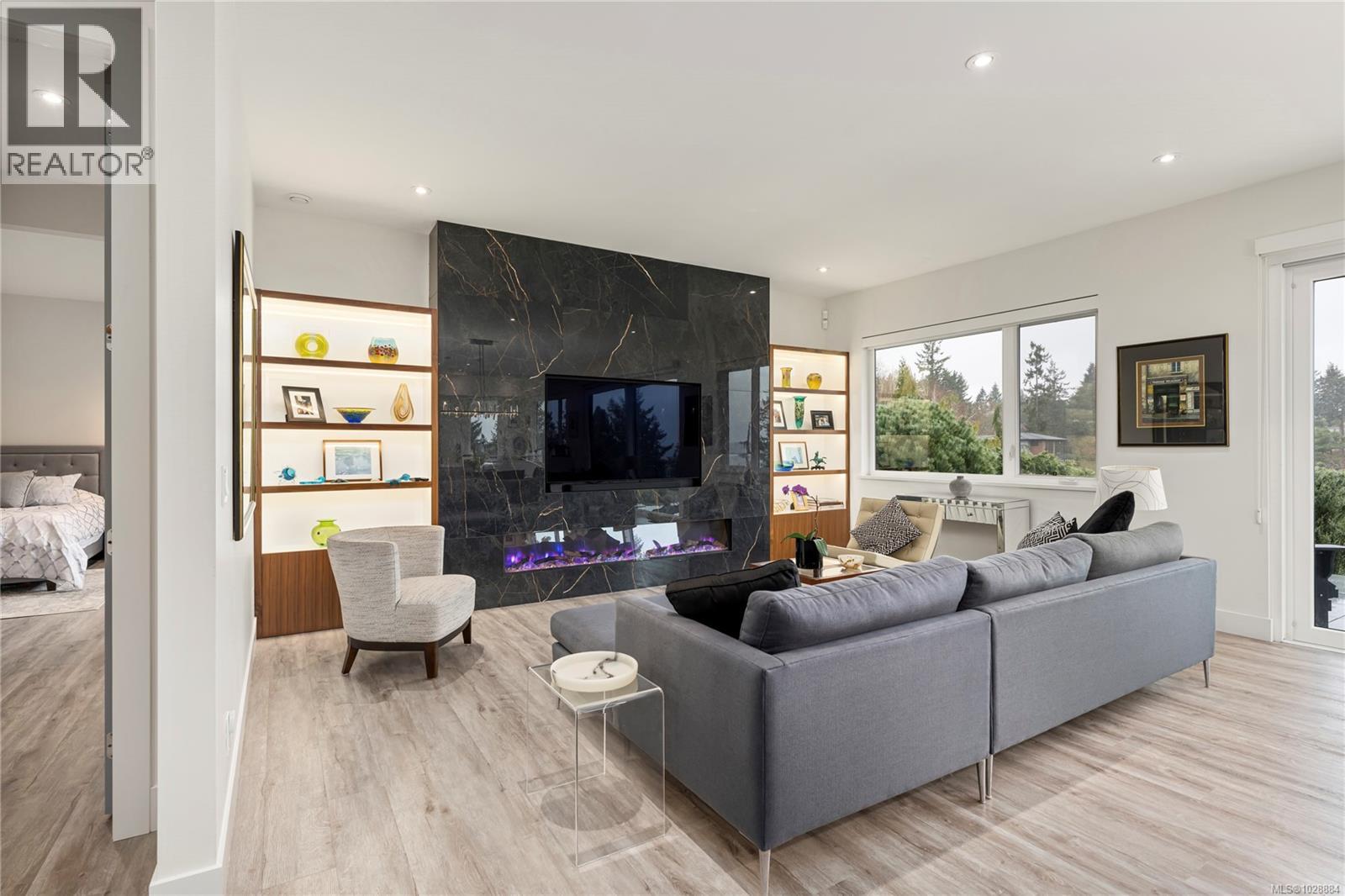 2441 AINSLEY PL - 24