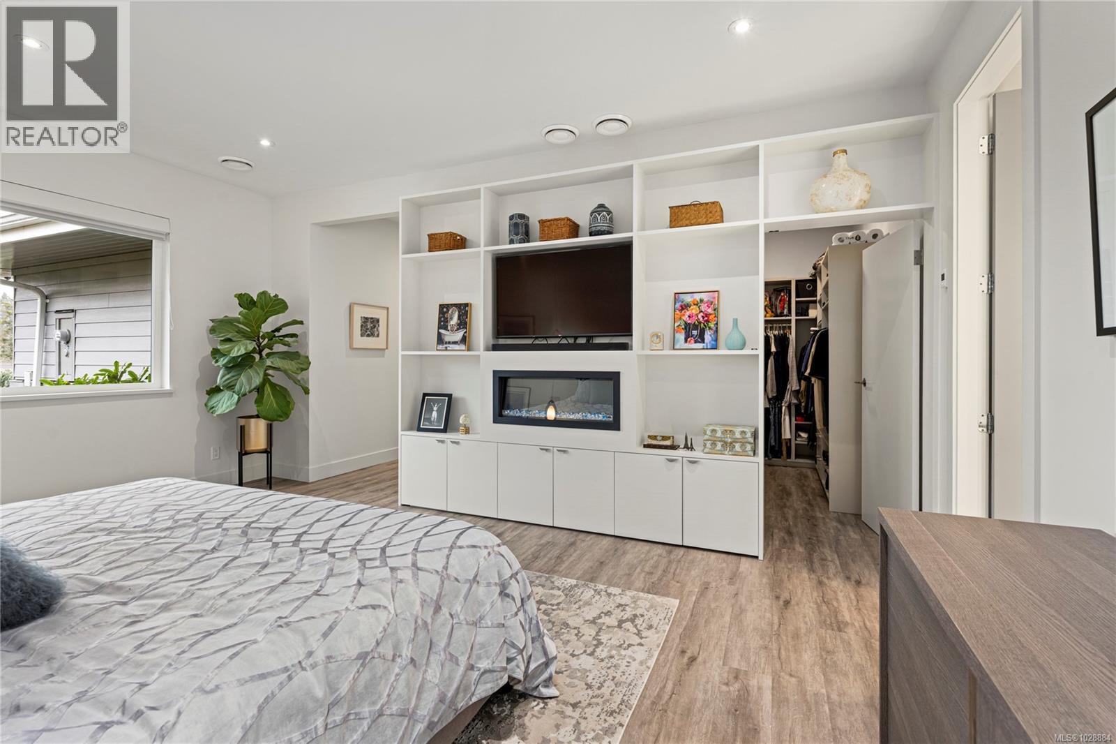 2441 AINSLEY PL - 35