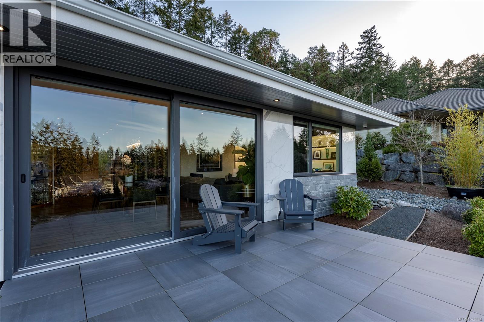 2441 Ainsley Pl - 56