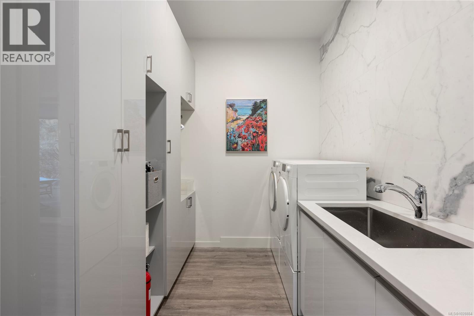 2441 Ainsley Pl - 77