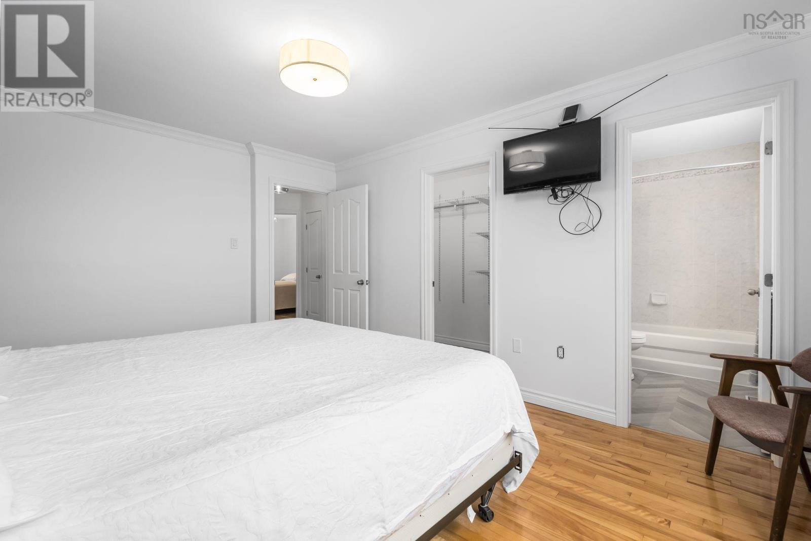 Property 14 of 32 of 118 Dixon Court