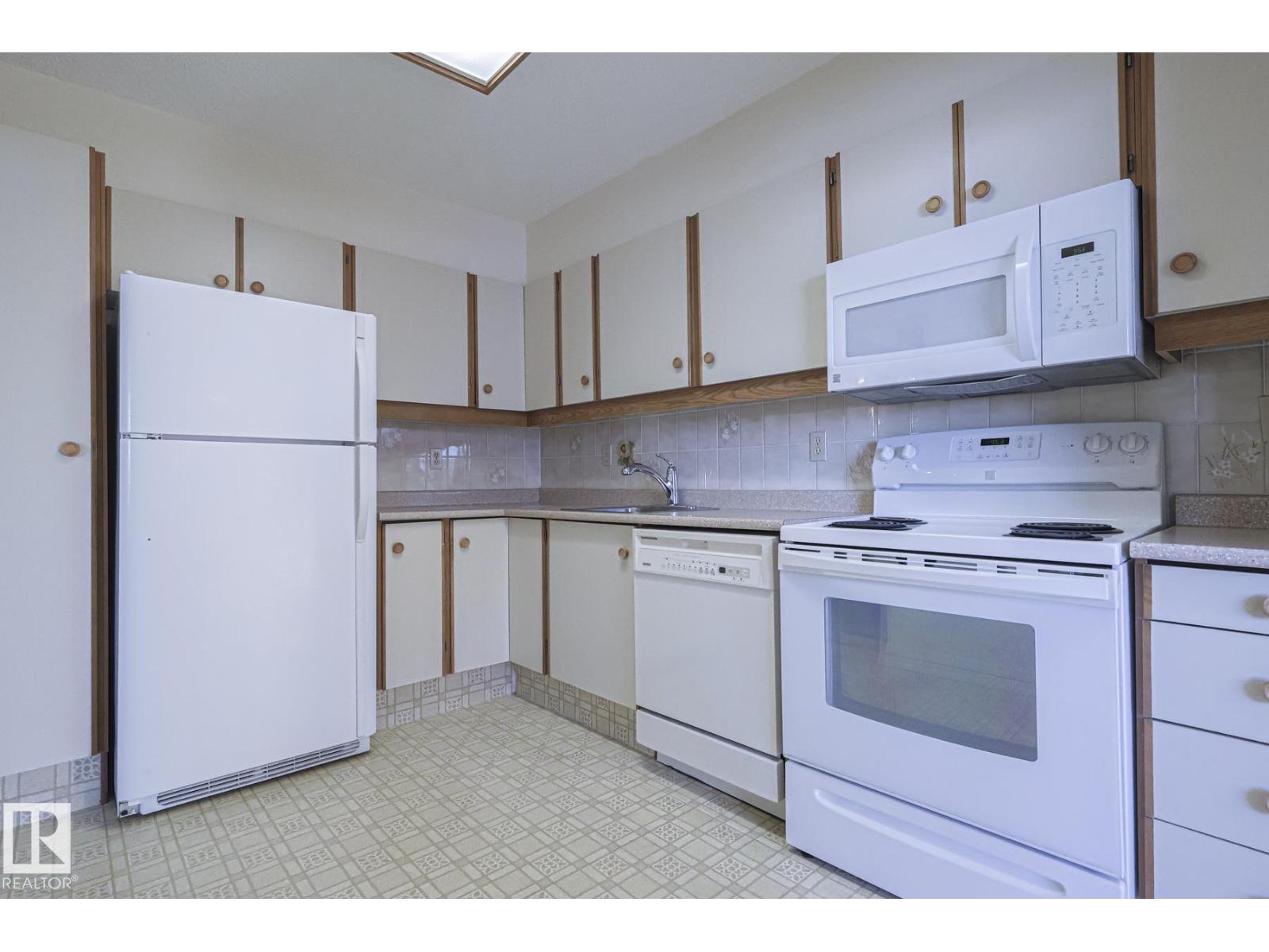 #302 8340 JASPER AV NW NW - 19