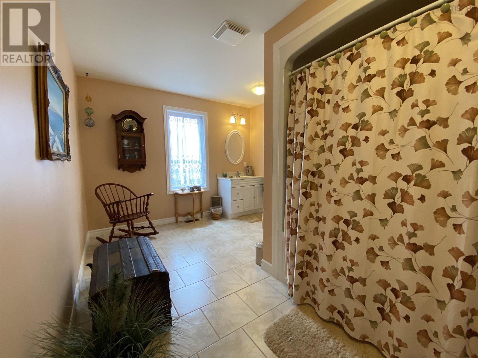 Property 32 of 40 of 5276 Marble Mountain Rd.