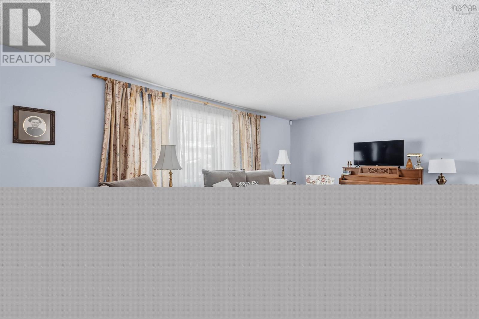 Property 6 of 44 of 35 Somerset Street