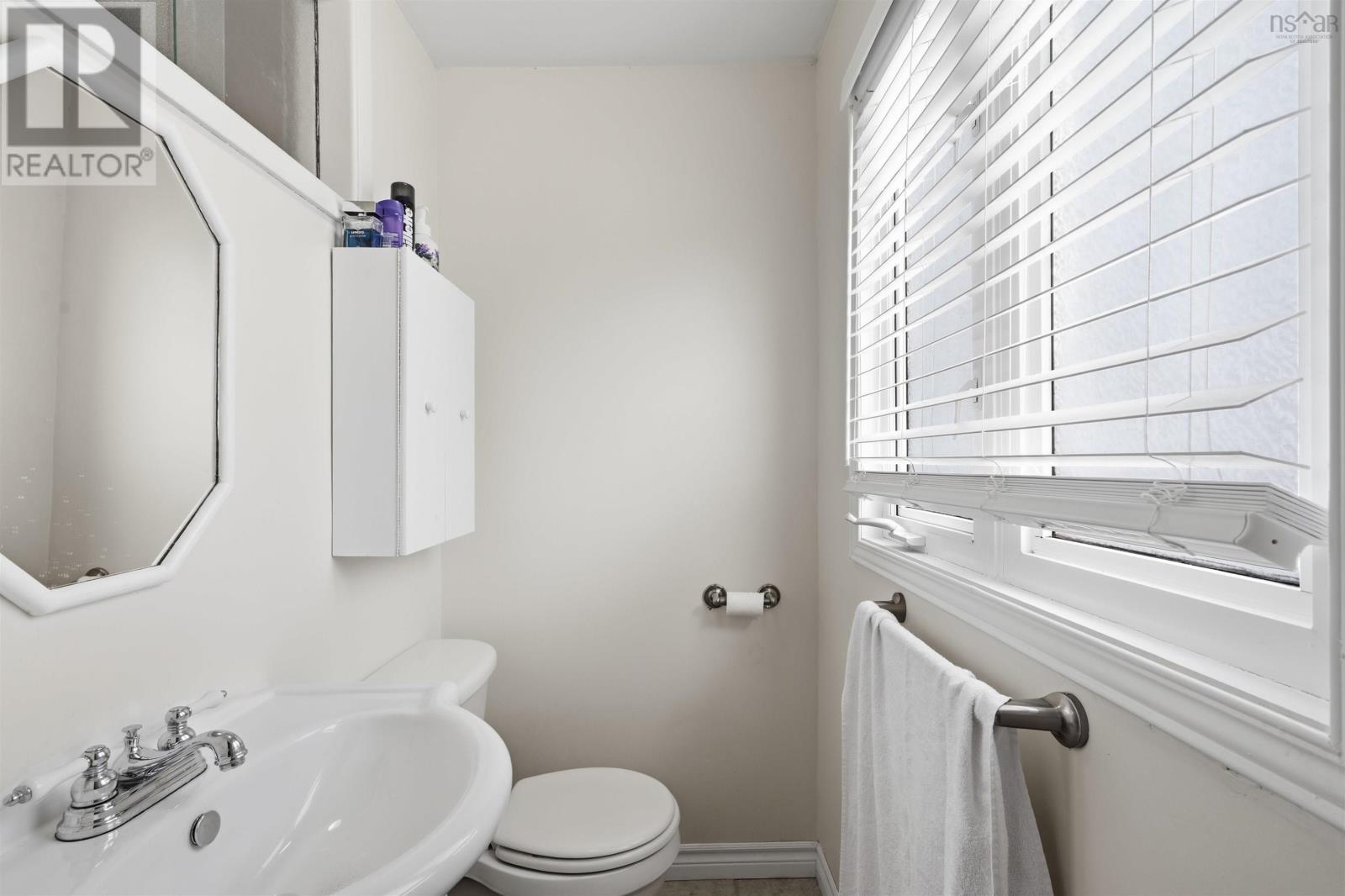 Property 26 of 44 of 35 Somerset Street