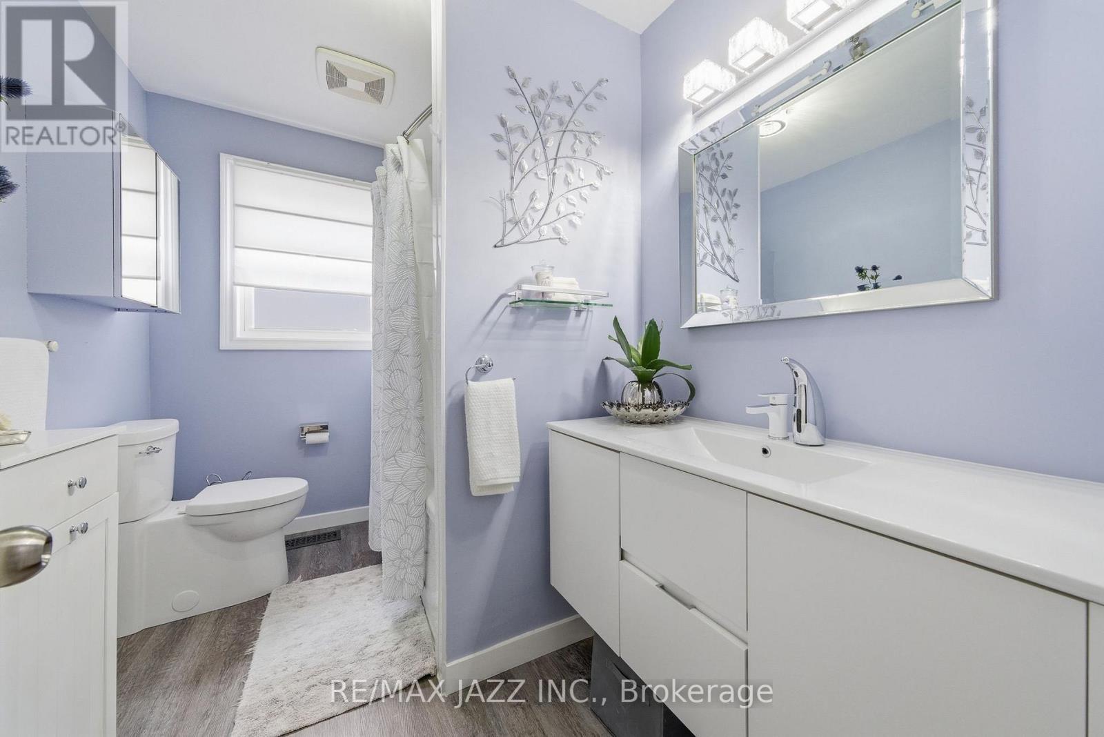 194 ST LAWRENCE STREET W - 20
