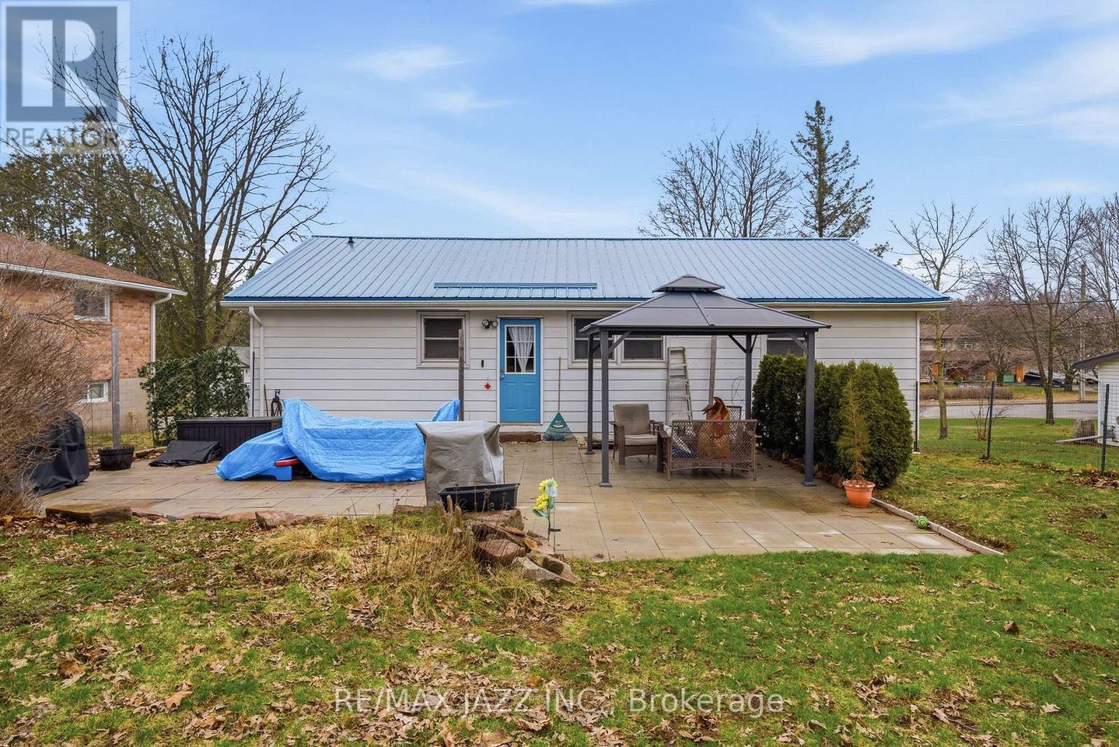 194 ST LAWRENCE STREET W - 25
