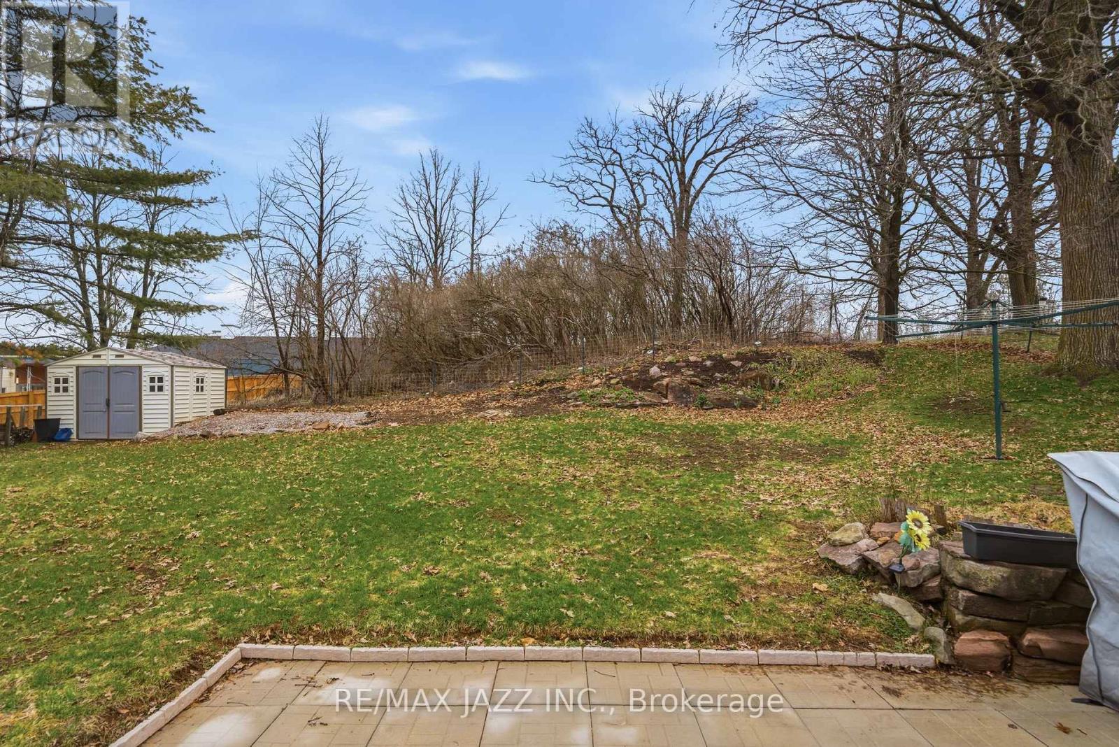 194 ST LAWRENCE STREET W - 29