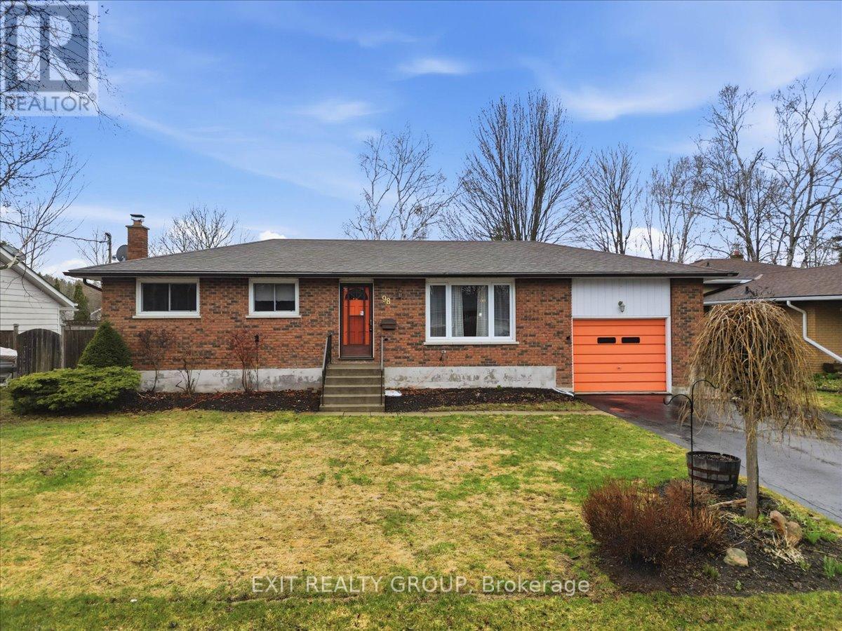 98 DIVISION STREET S