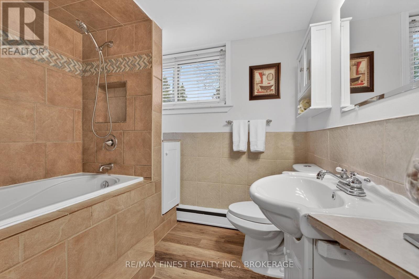 27 DALGLEISH AVENUE — photo 30