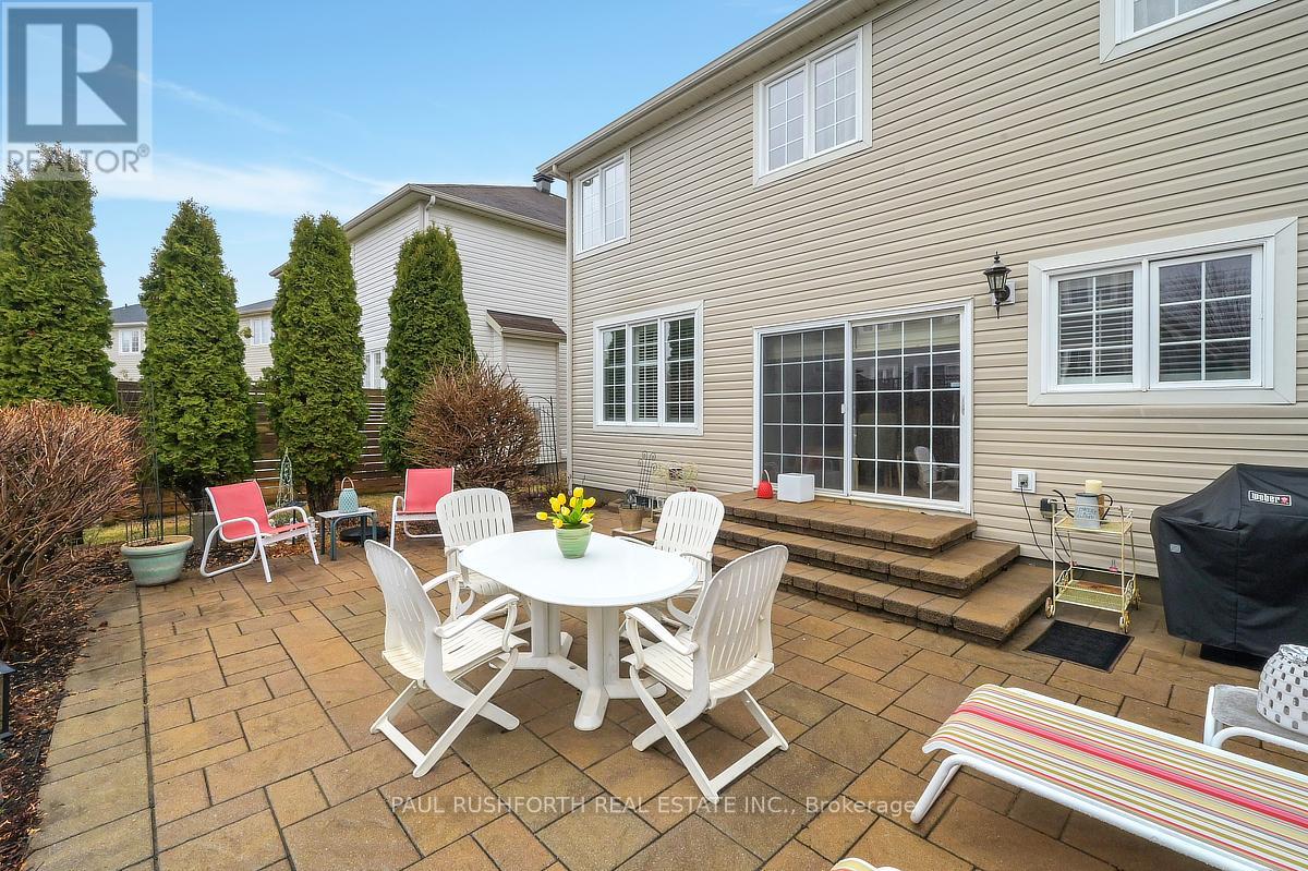 516 DALEWOOD CRESCENT - 42