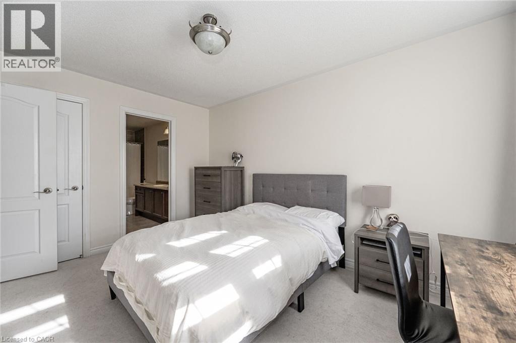 2453 VILLAGE Common - 25